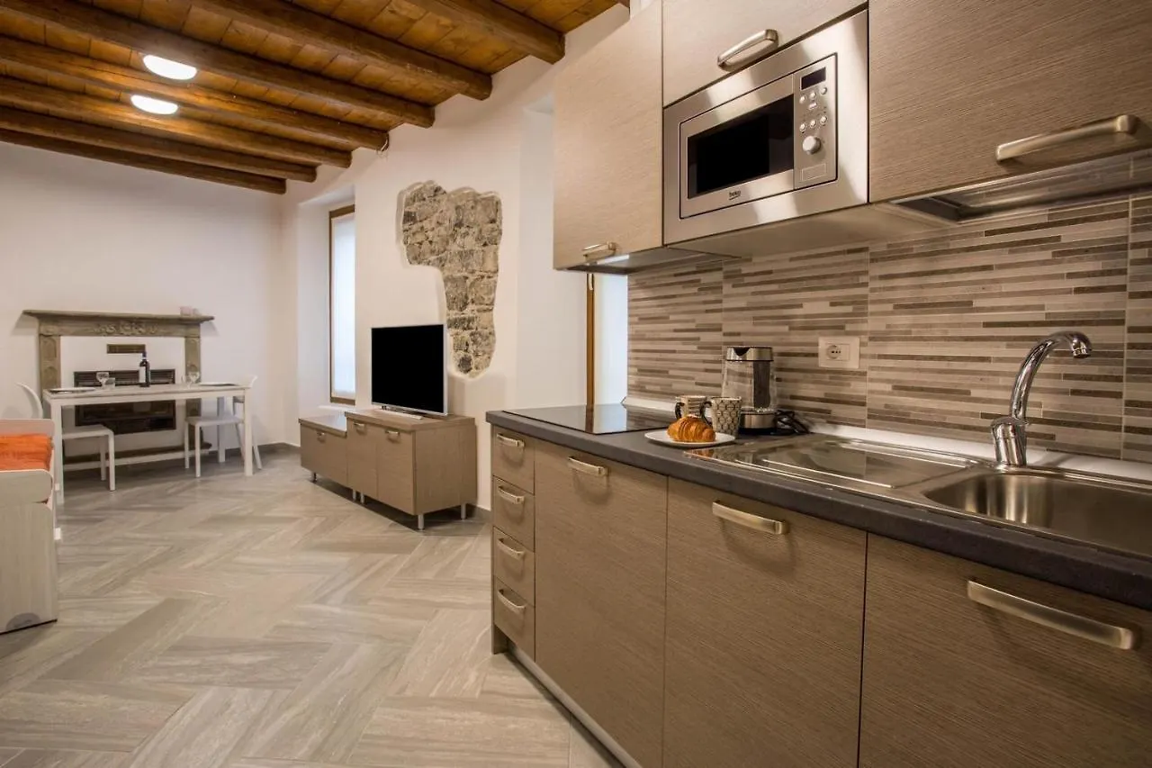 Apartment Cottage Giulia Argegno
