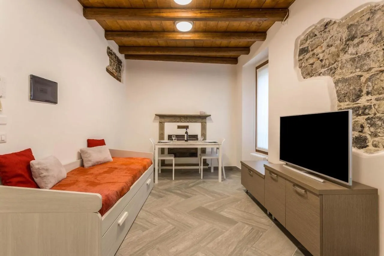 Apartment Cottage Giulia Argegno